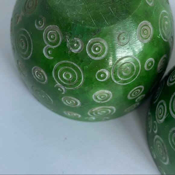 Soapstone Votive Candle Holders 2 Kelly Green Carved Round Etched swirled EUC - Picture 13 of 14
